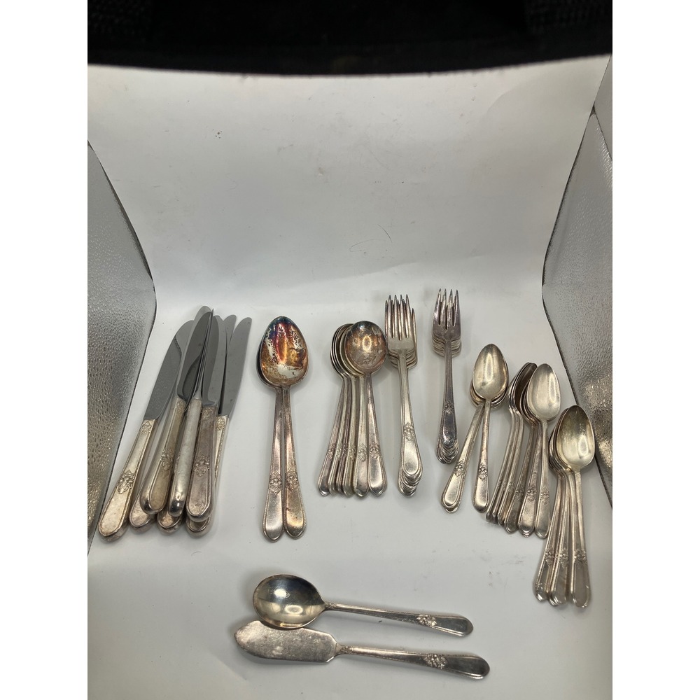 1847 Rogers Bros IS Silverplate Flatware Set Floral Antique Serving Pieces